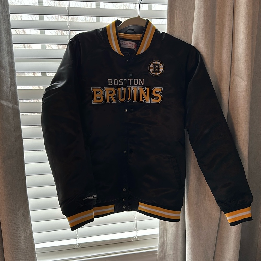 NWT Boston Bruins satin varsity jacket